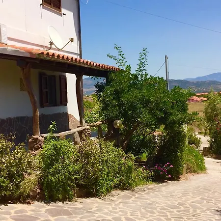 农家乐 Su Meurreddu Tratalias